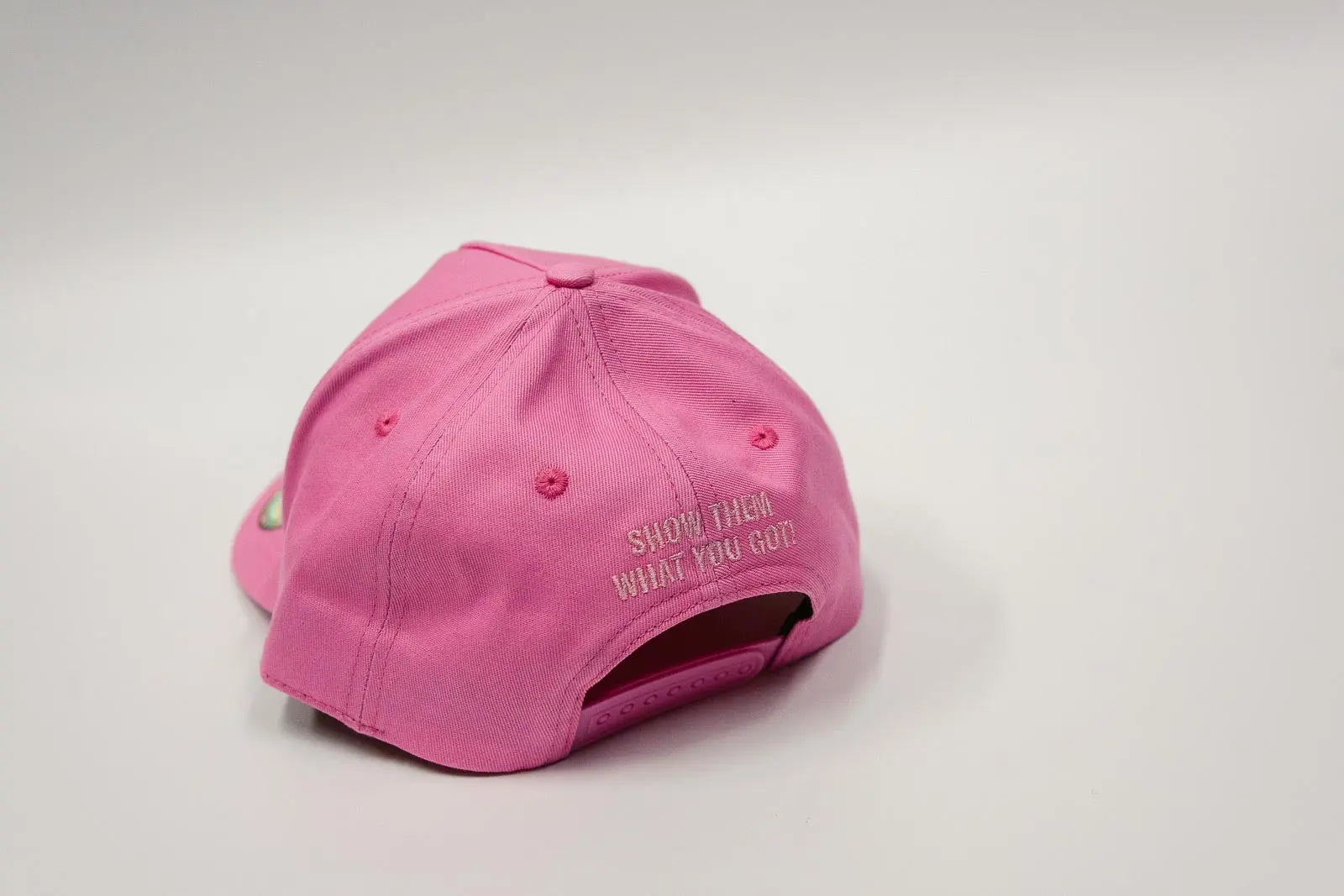 AURA Show them what you got! Cap Aura Shades