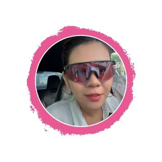 Belle wearing Aura Shades